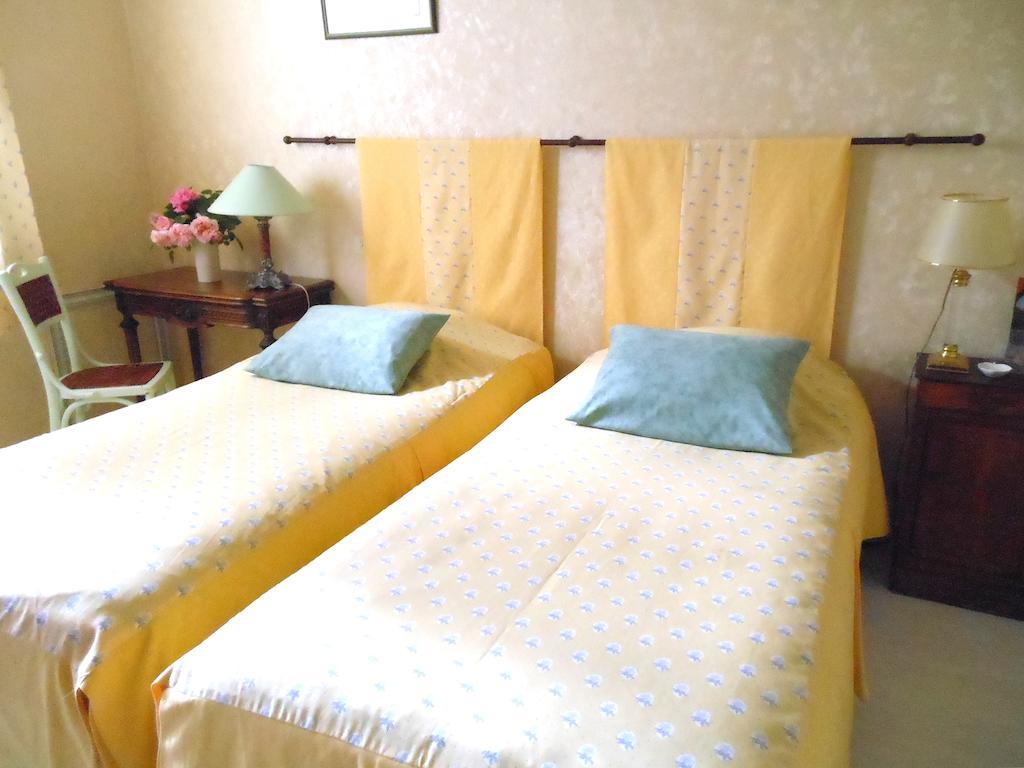 Au Soleil D'Albi Bed & Breakfast Room photo